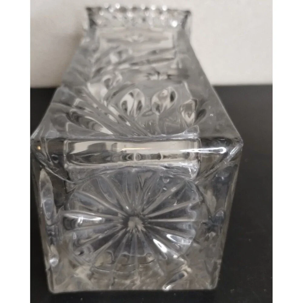 ABP Harvard  Daisy Design Glass Cyclinder Vase 15 Point Star Point Base 10
